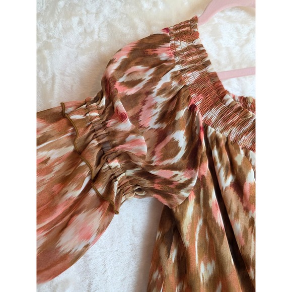 Shyanne‎ Off The Shoulder Smocked Neck Boho Print Blouse Top Size L - Picture 2 of 6
